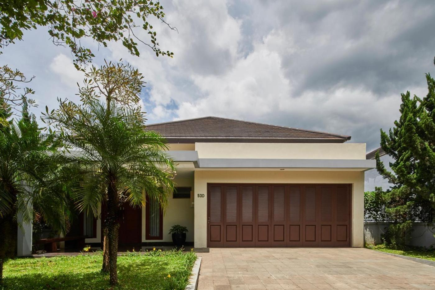 Tulip Hill View Villa 5 Bedrooms With A Private Swimming Pool Bandung Exterior photo