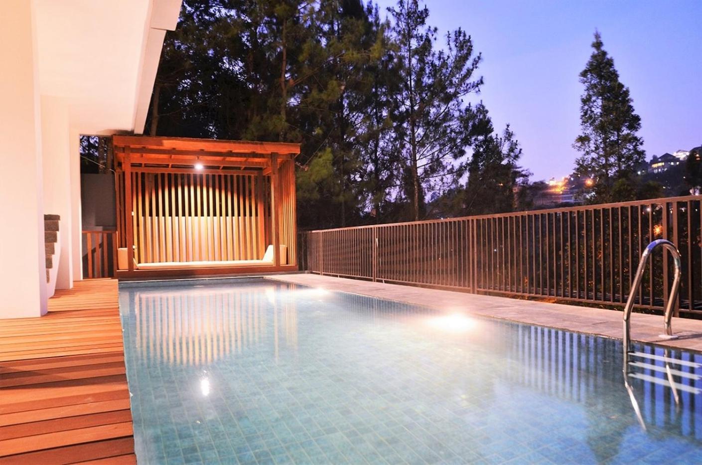 Tulip Hill View Villa 5 Bedrooms With A Private Swimming Pool Bandung Exterior photo